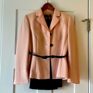 Two piece Evan Picone